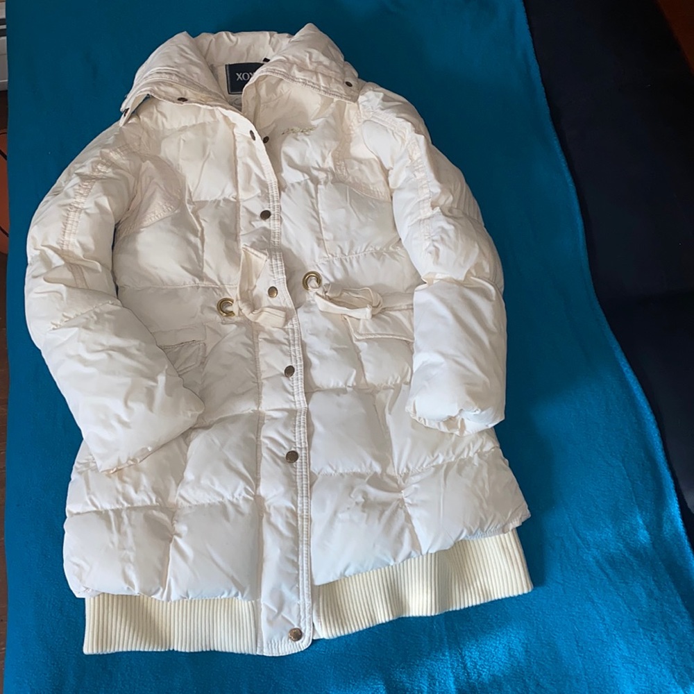 XOXO puffer outerwear coat Size medium in a cream color